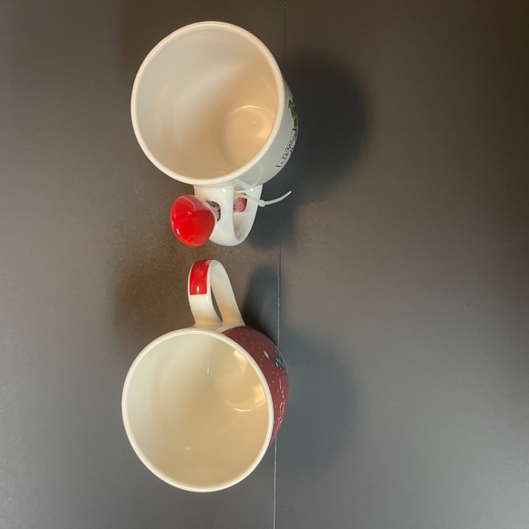 Set of 2 Christmas Gnome Coffee Mugs 12 oz - 1 with Spoon, adorable - Picture 4 of 5